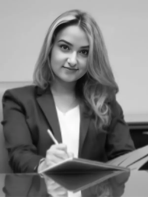 Imaan Moughal, Senior Associate